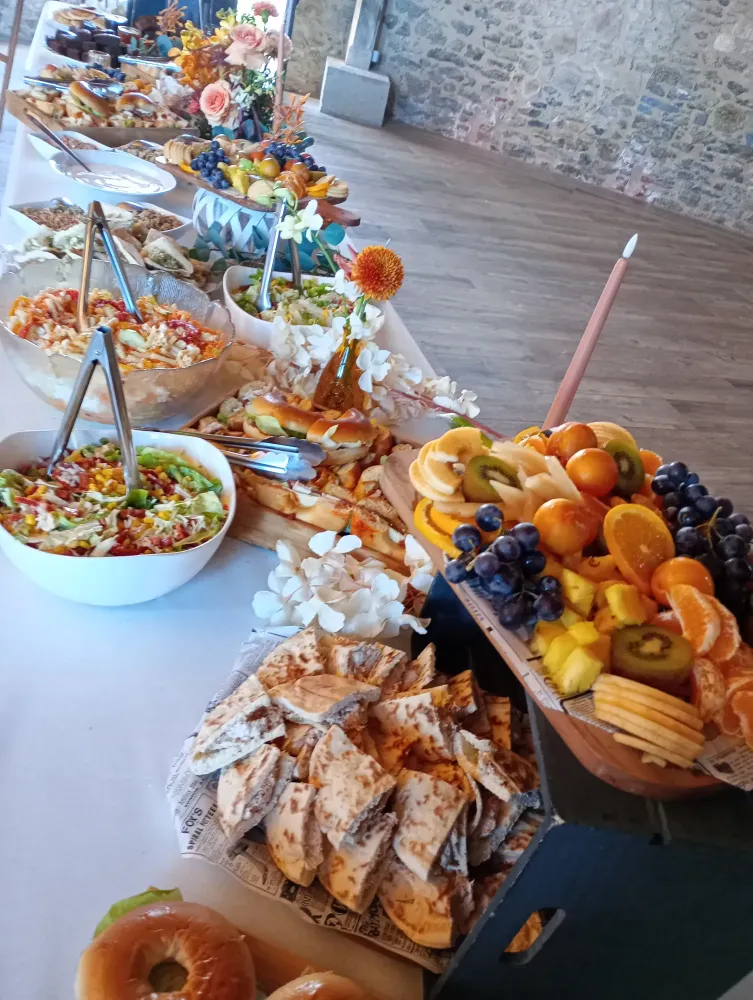 Installation-buffet-mariage-les-sables-d olonne